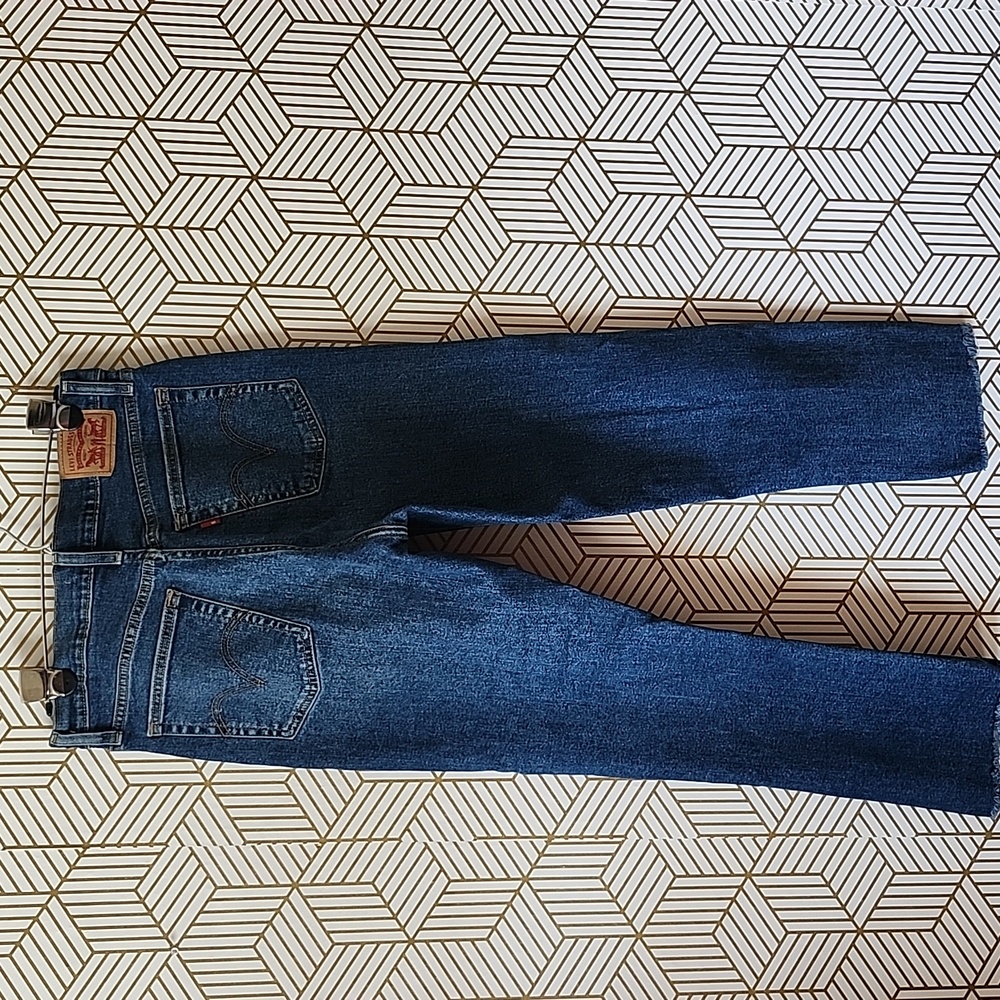 Levi's Wedgie Fit Straight Jeans - Picture 8 of 12